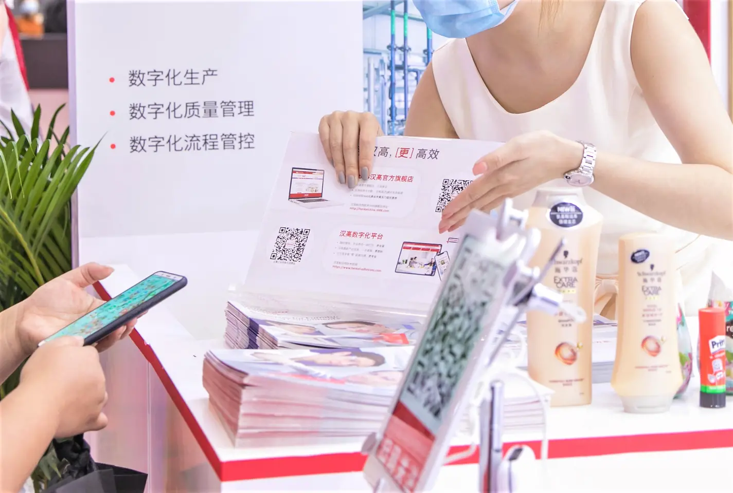 Digitalizing with e-commerce & social platforms