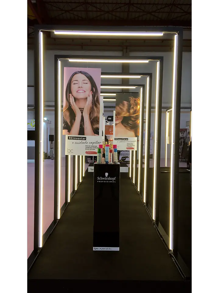 SCHWARZKOPF PROFESSIONAL CELEBROU 120 ANOS NA EXPOCOSMÉTICA